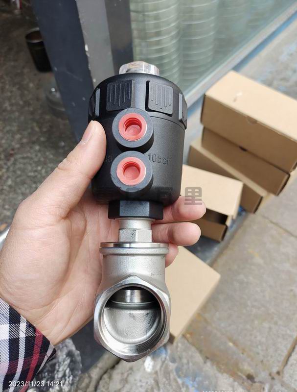 調(diào)整大小 1-2311231Q0542V.jpg